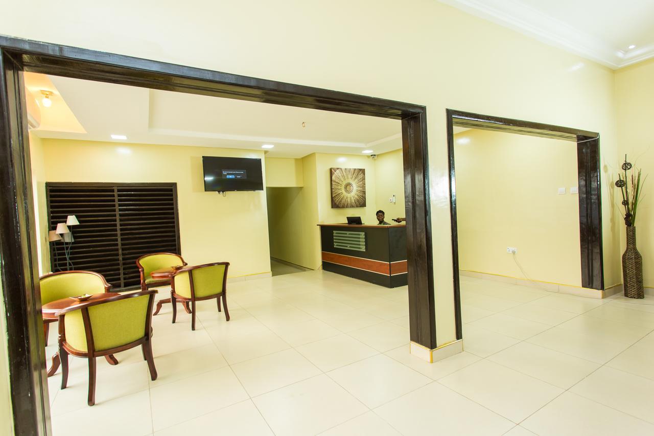Relle Suites Hotel Ogbodjo Exterior foto